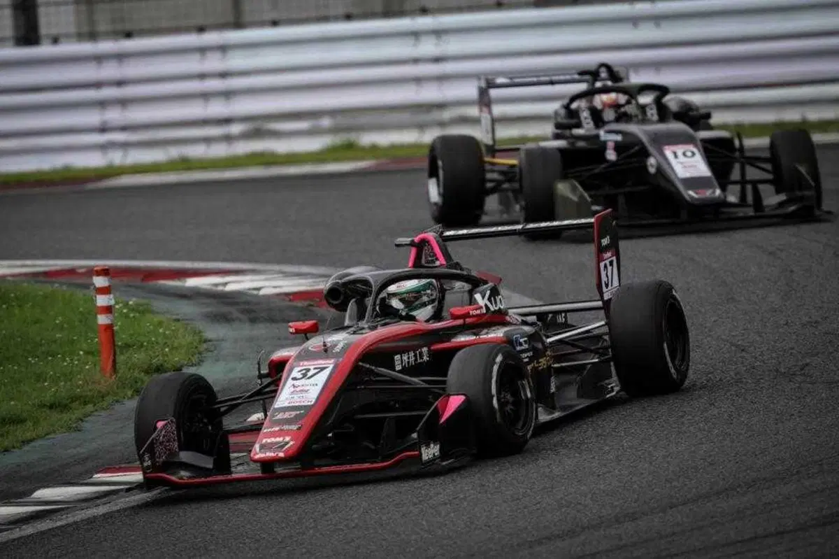Superformula Light. Enzo Trulli: Bis al Fuji in gara 3 dalla pole alla vittoria e giro veloce (18)