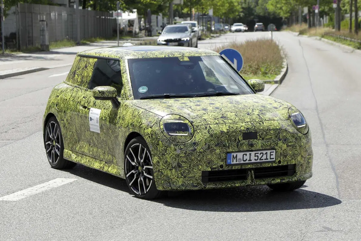 Mini: La John Cooper Works elettrica è in strada [Foto Spia] (3)