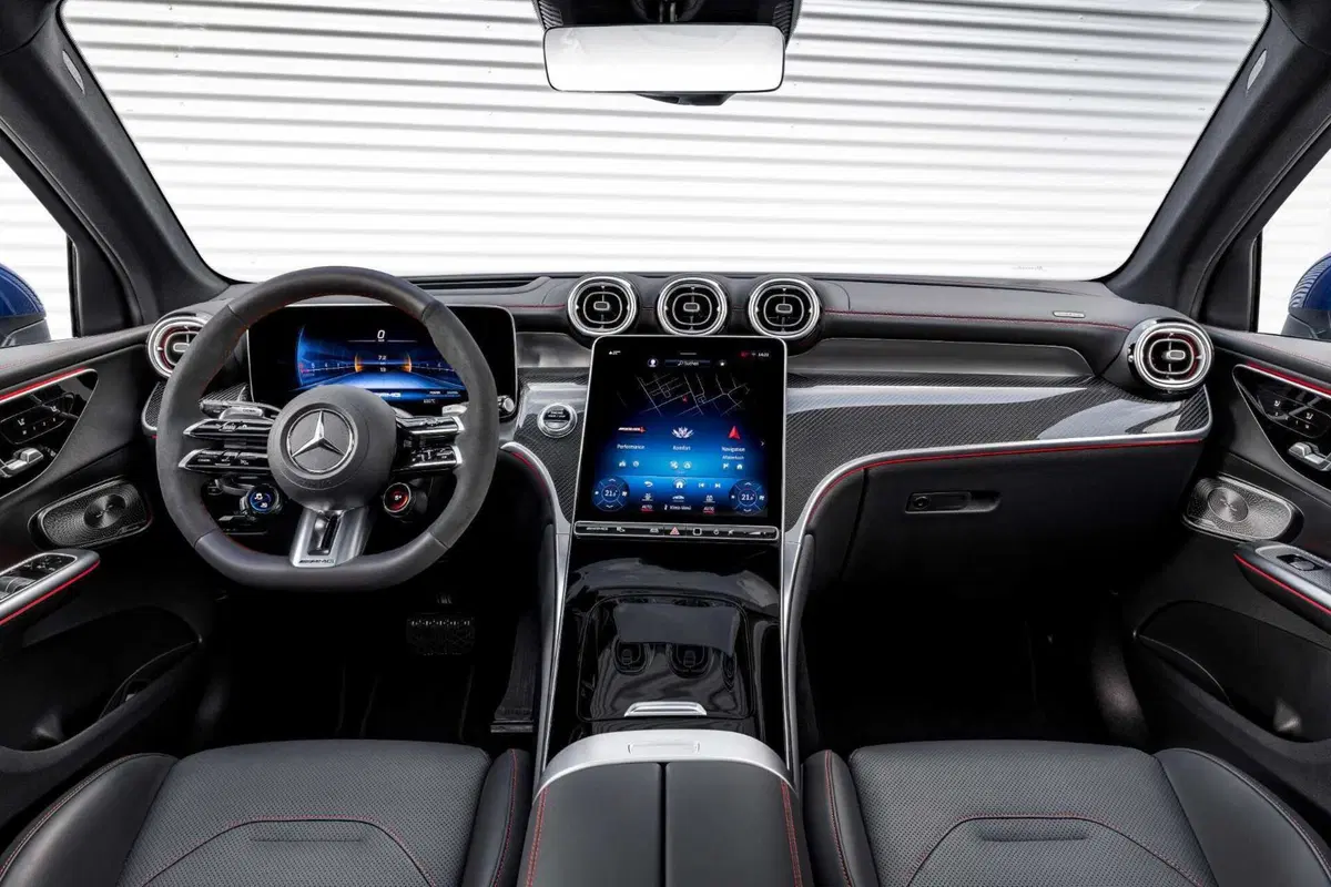 Mercedes GLC, ecco le versioni AMG 43 e AMG 63 E Performance da 680 CV,  (3)