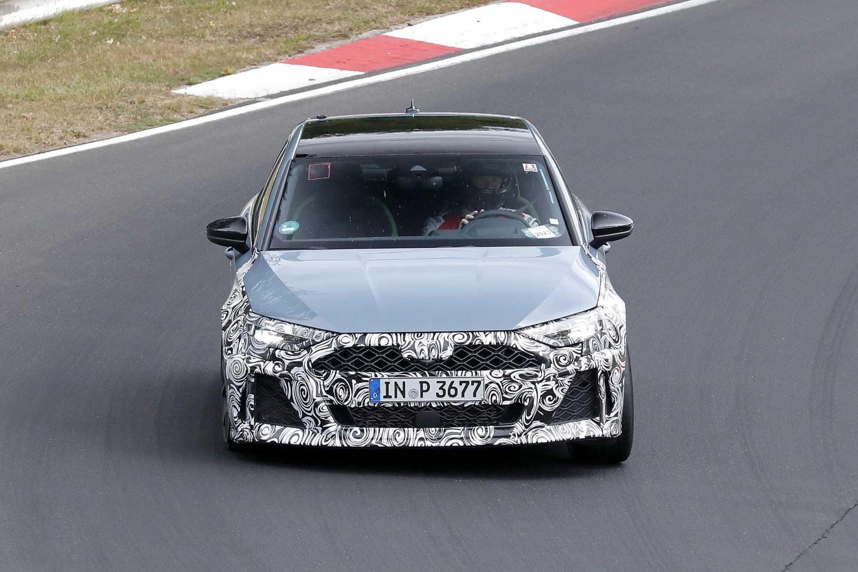 Audi RS3, arriva il facelift 2024 al Nurburgring [Foto Spia]