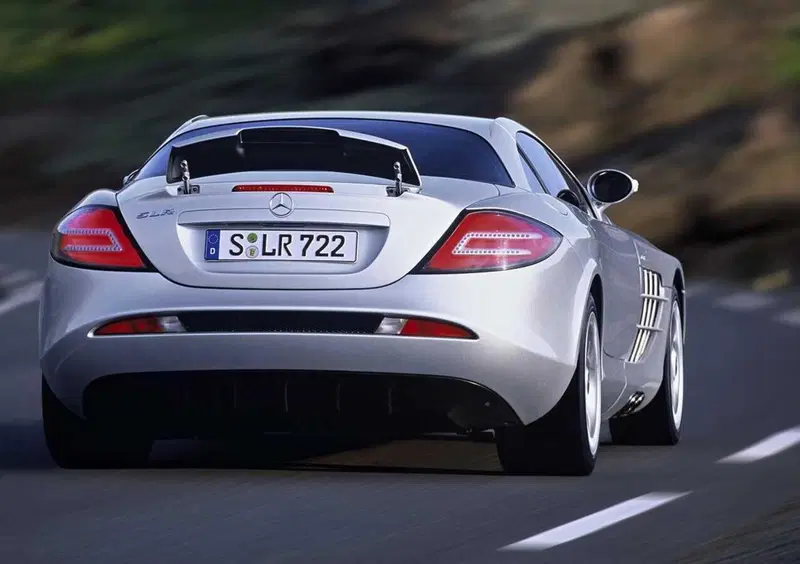 Mercedes-Benz SLR (2004-10) (2)