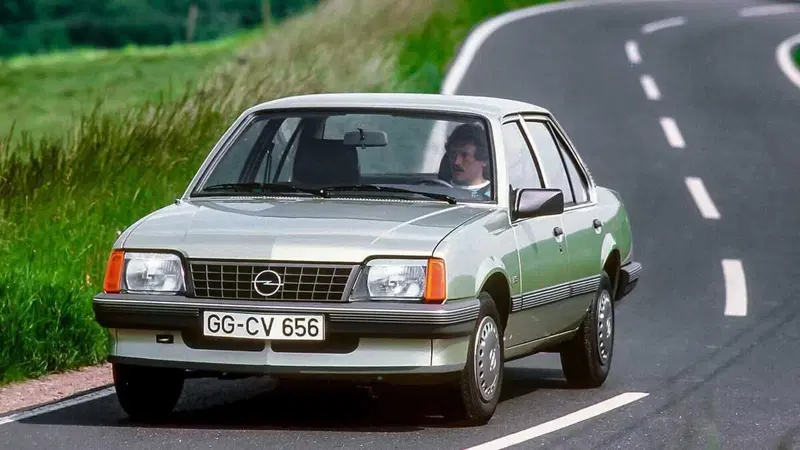 Opel Ascona (1981-89)