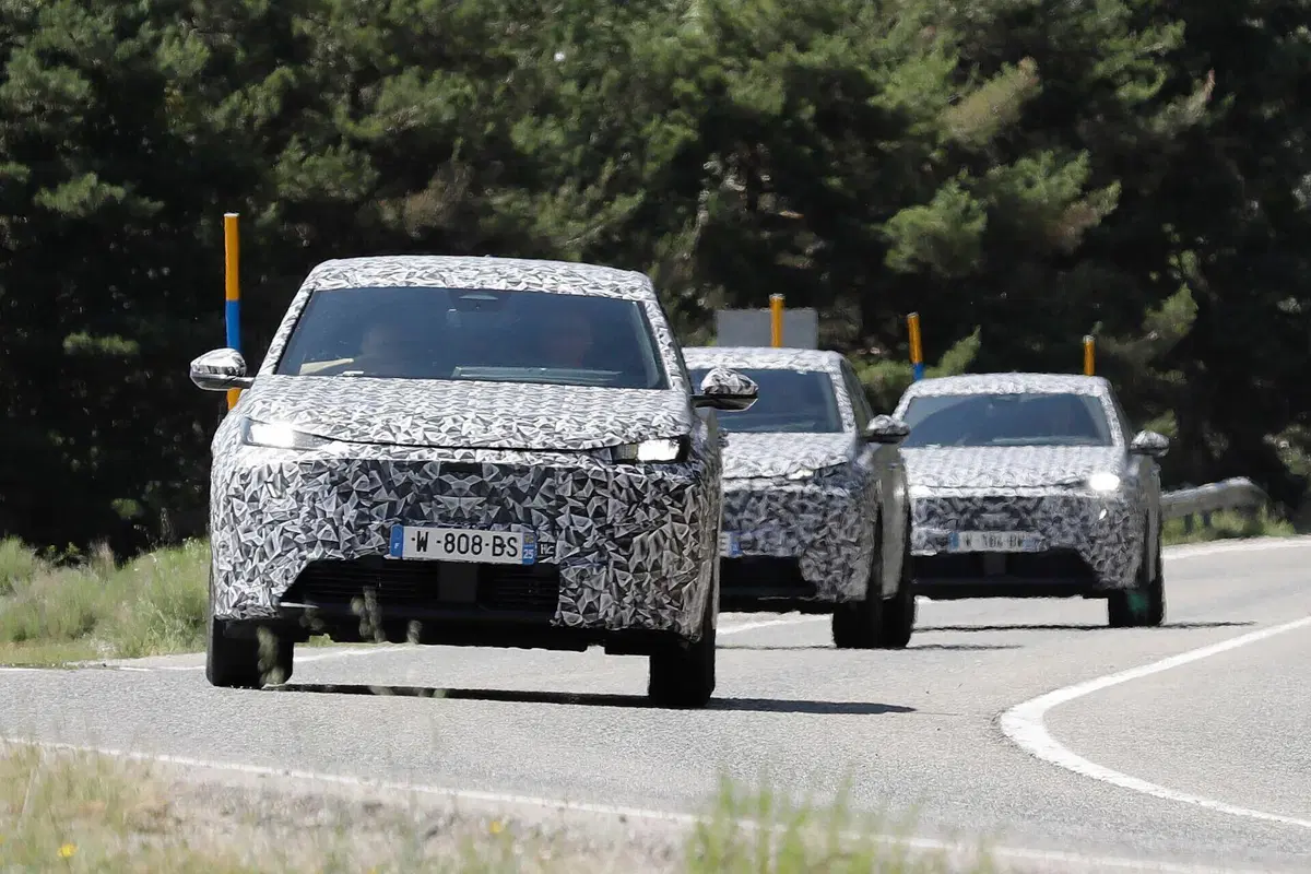 Nuova Peugeot 3008 in arrivo, eccola in collaudo [FOTO SPIA] (3)
