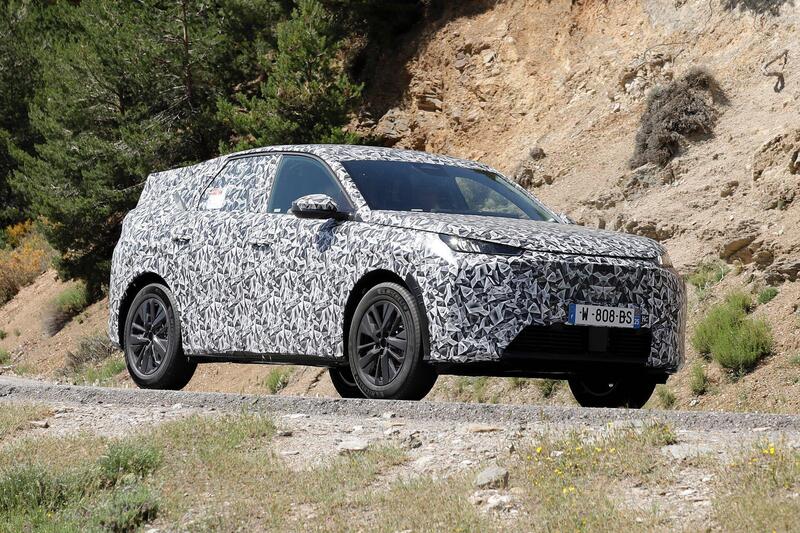 Nuova Peugeot 3008 in arrivo, eccola in collaudo [FOTO SPIA]