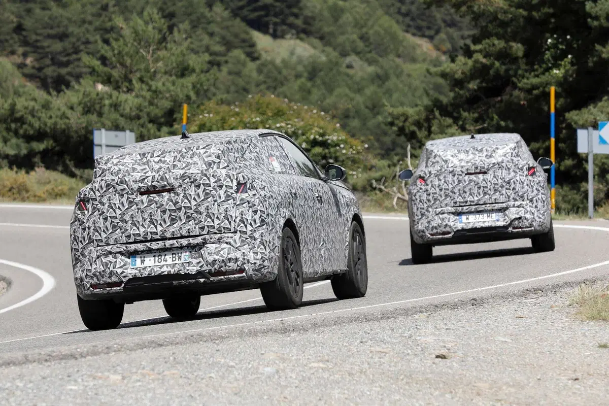 Nuova Peugeot 3008 in arrivo, eccola in collaudo [FOTO SPIA] (15)