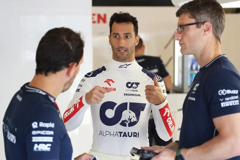 Daniel Ricciardo torna a Faenza dopo 10 anni: corse nell'allora Toro Rosso dal 2012 al 2013