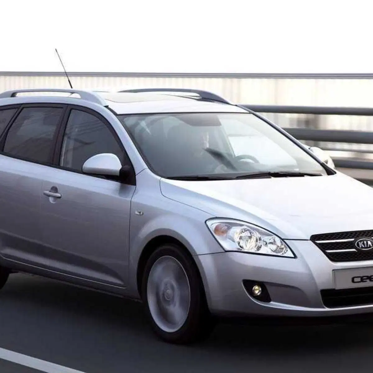 Kia Cee'd Sport Wagon (2007-12)