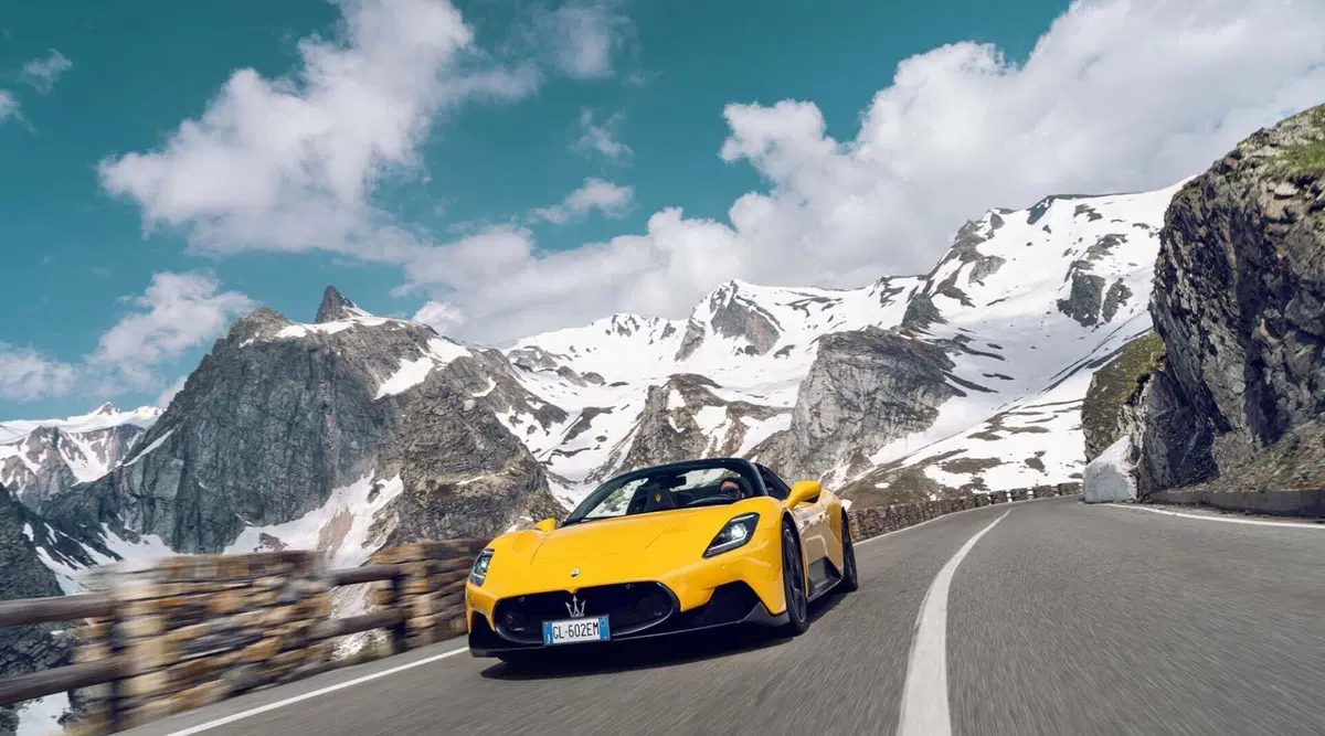 La storia della strada più bella d'Italia | Il Gran San Bernardo con Maserati MC20 [Video] (10)