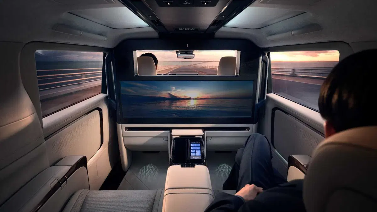 Lexus LM: lusso alla grande (in tutti i sensi) (5)