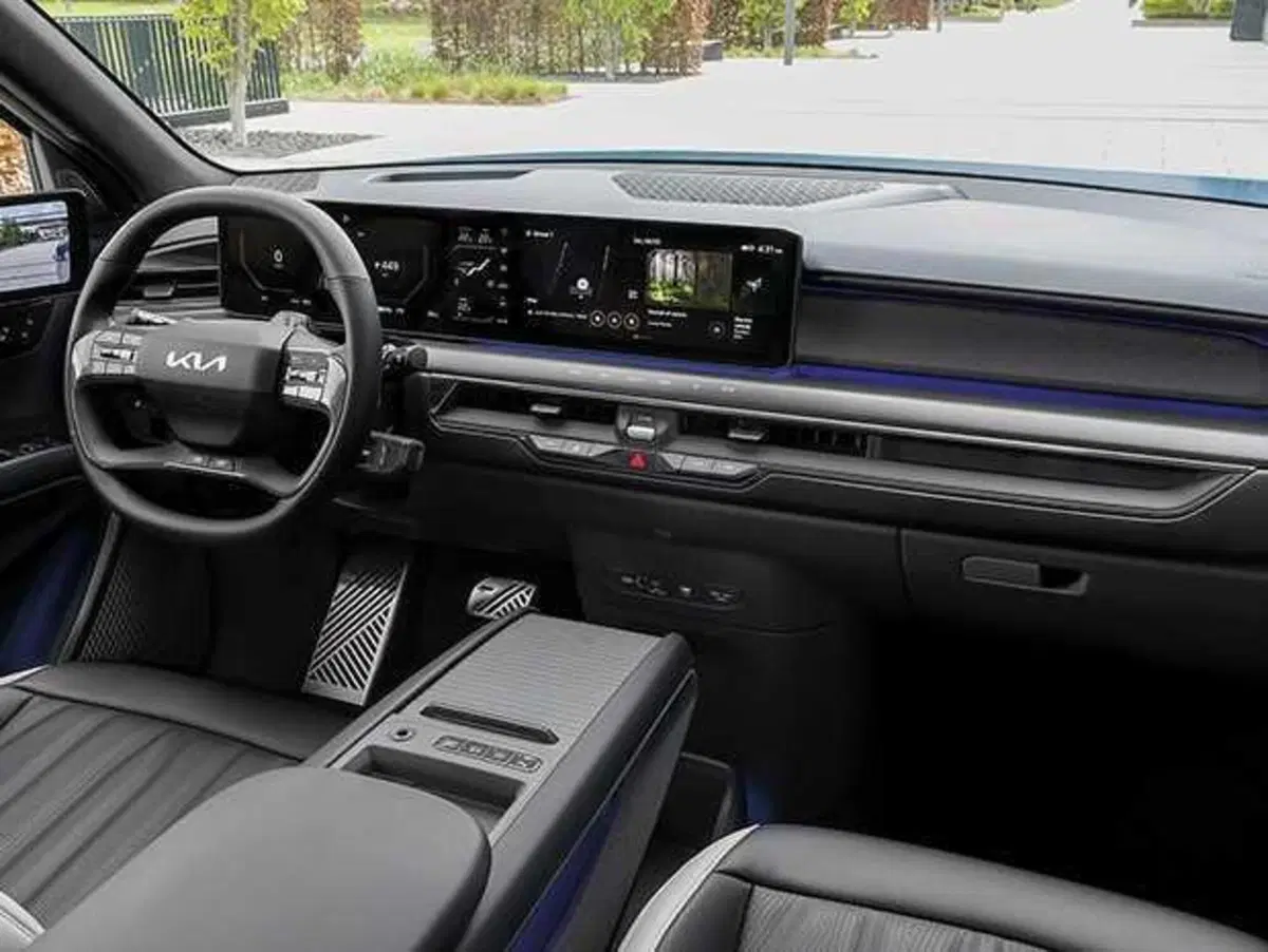 Kia EV9 elettrica al debutto italiano: prezzi e caratteristiche tecniche  (5)
