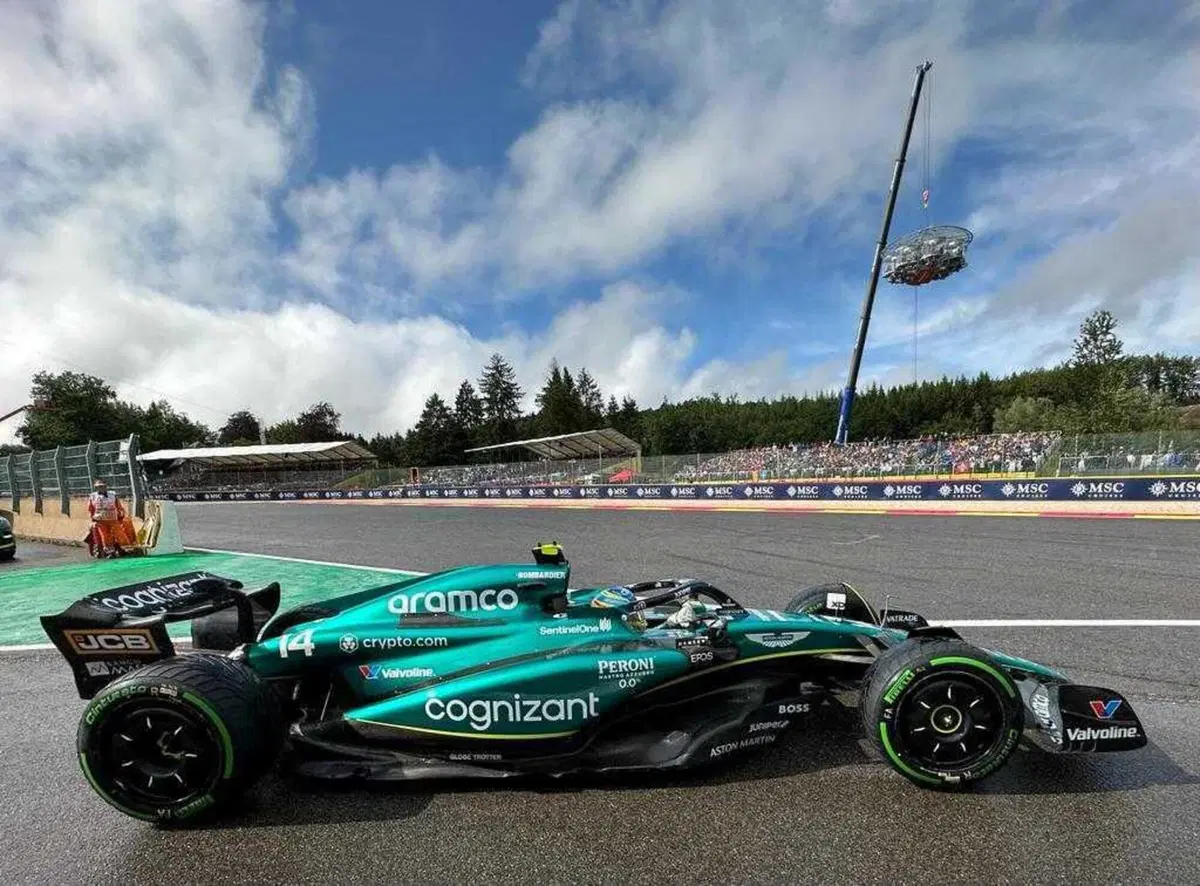 F1 GP Belgio 2023:Verstappen penalizzato ma il dubbio è solo quando sarà in testa alla gara (2)