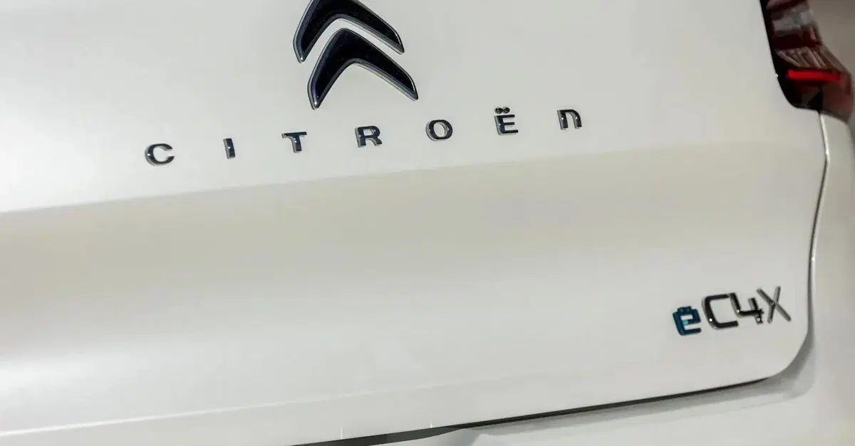 App per la ricarica: Citroen lancia e-ROUTES, ma sar&agrave; a pagamento