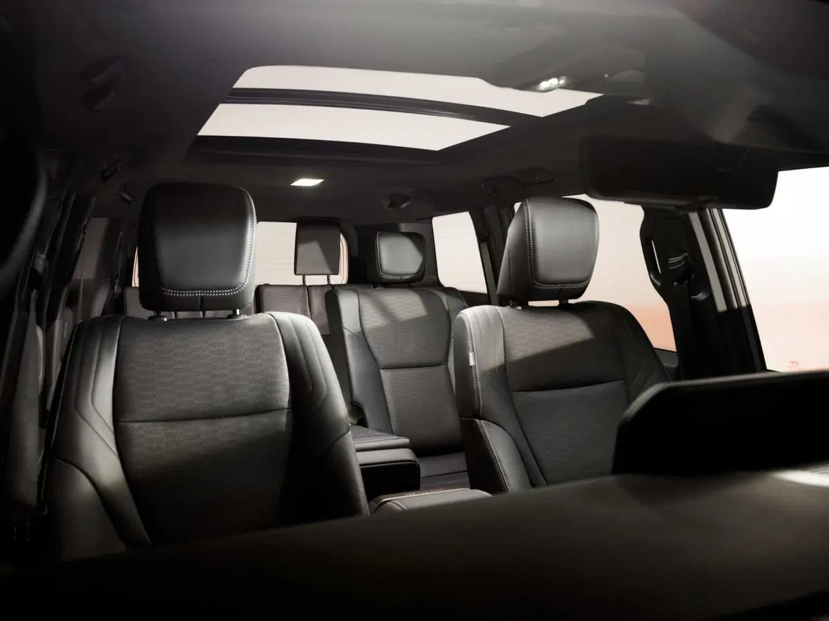Toyota Land Cruiser 2024, torna la grande e inarrestabile fuoristrada (10)