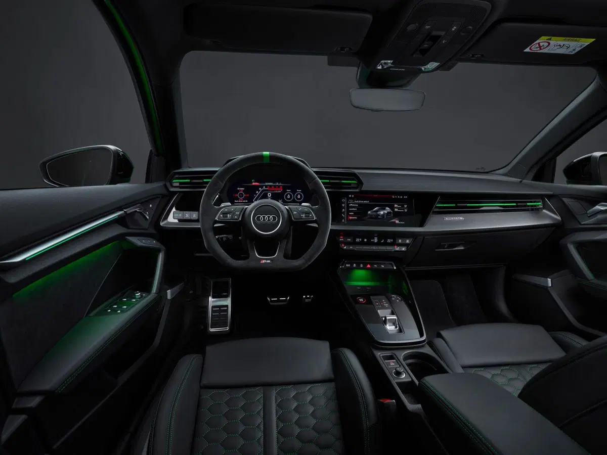 Audi RS 3: motorizzazioni, allestimenti, optional e prezzi. Guida all’acquisto (29)