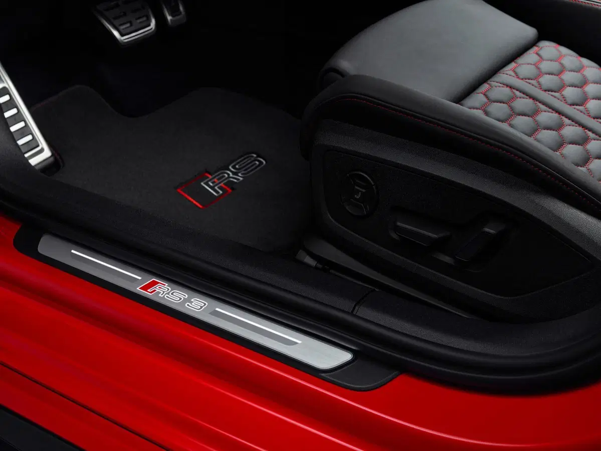 Audi RS3: motorizzazioni, allestimenti, optional e prezzi. Guida all’acquisto (5)