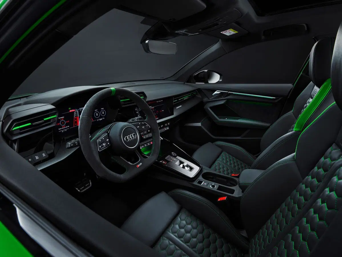 Audi RS3: motorizzazioni, allestimenti, optional e prezzi. Guida all’acquisto (30)