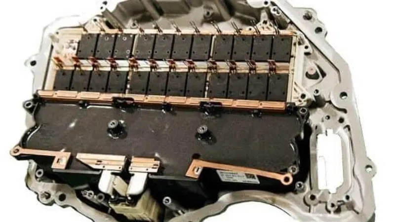 Auto del futuro? Andranno tutte col SiC, il quasi-diamante scoperto per caso