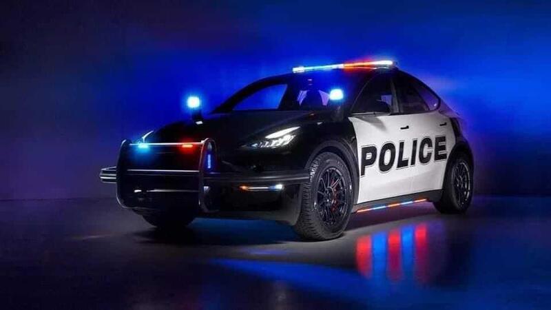 Tesla Model Y: allestimento Polizia di Unplugged Performance