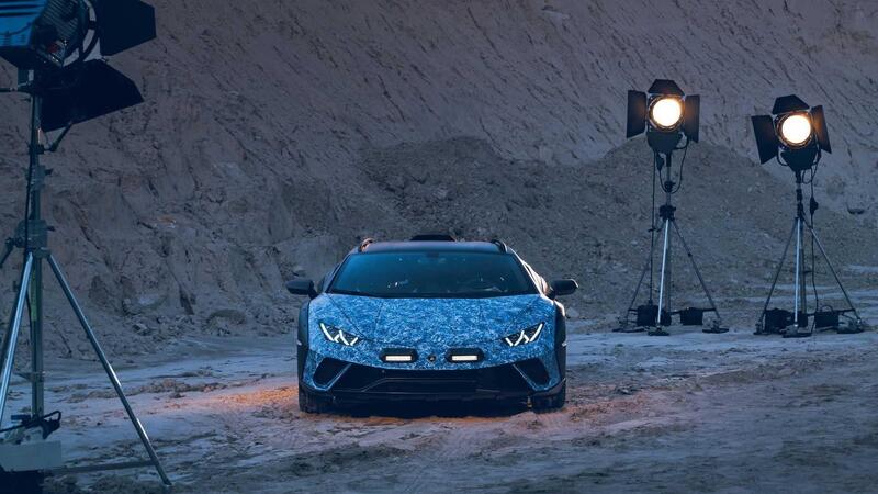 Lamborghini Huracan Sterrato Opera Unica, la livrea speciale per i 60 anni