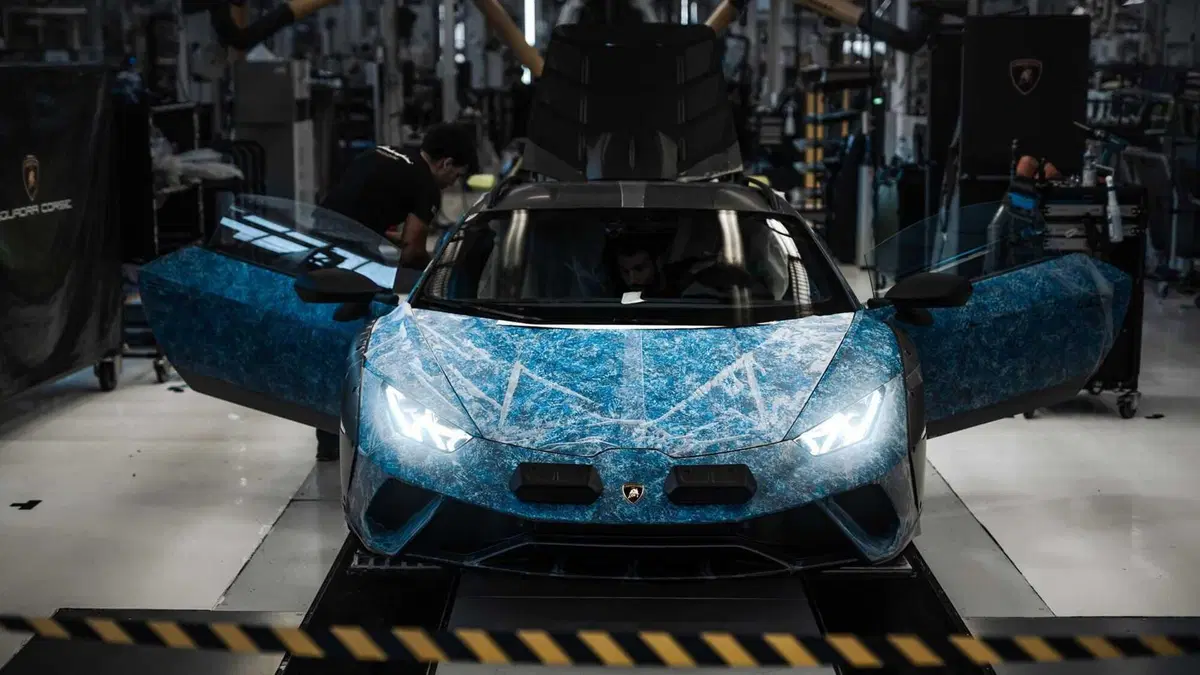 Lamborghini Huracan Sterrato Opera Unica, la livrea speciale per i 60 anni (5)