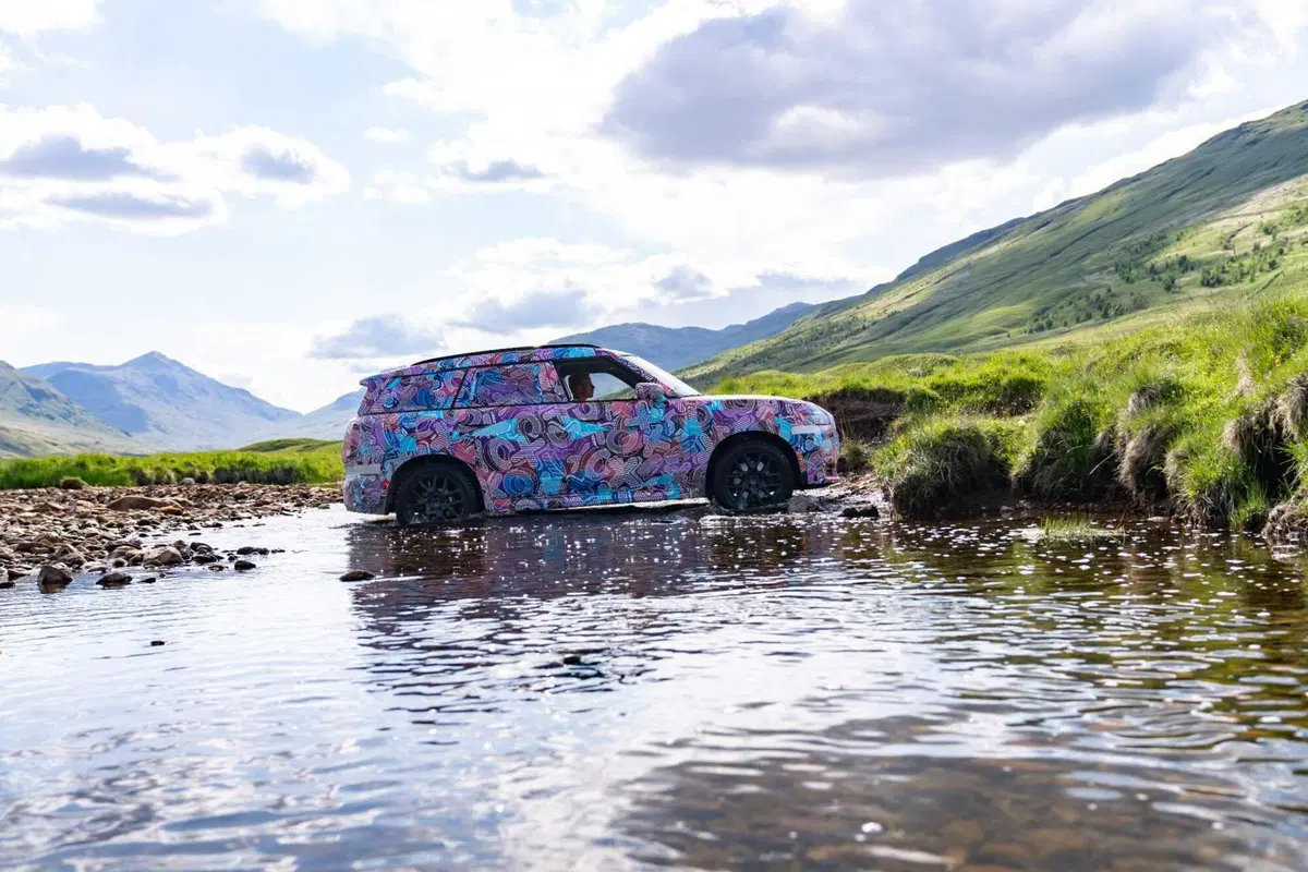 MINI Countryman: la nuova generazione affronta la natura scozzese  (6)