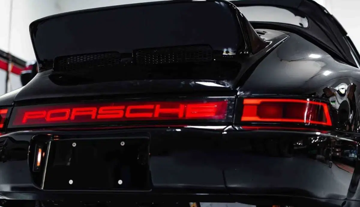 Porsche+Tesla: la 911 Blackbird di Sacrilege Motors va a batterie  (3)
