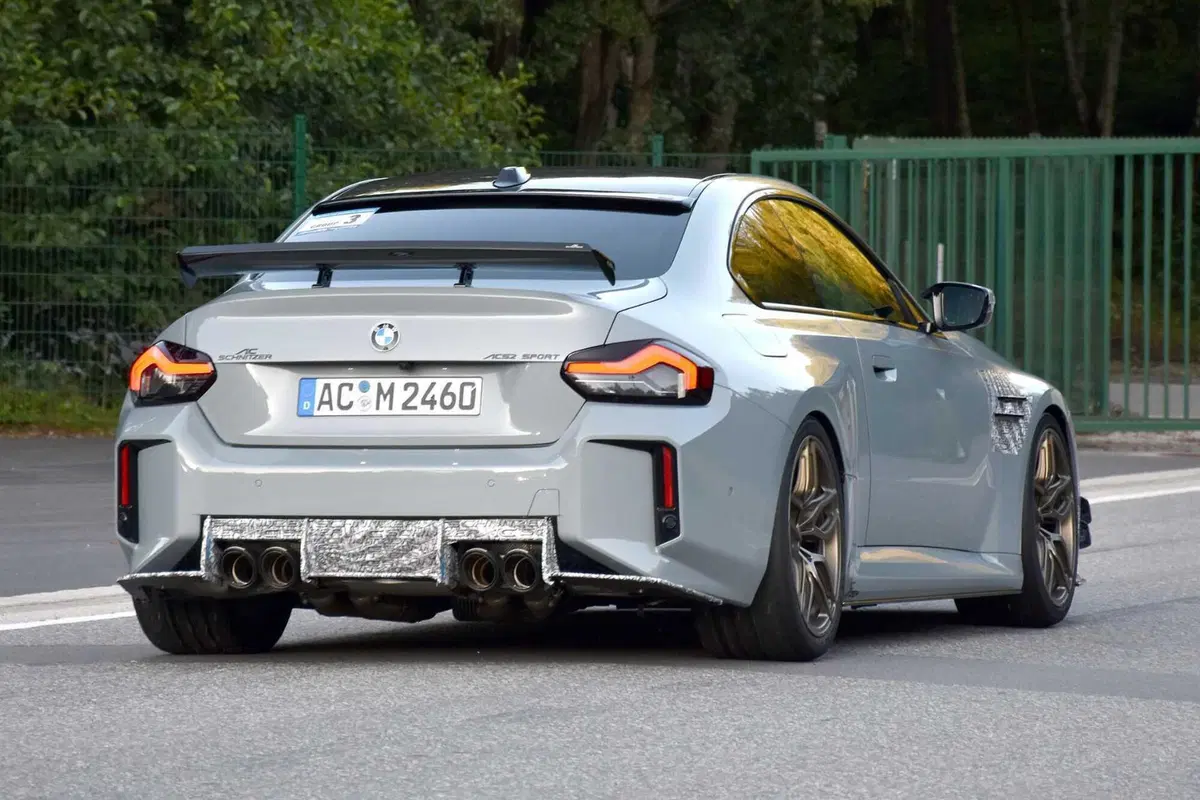 BMW M2, ora ci mette mano lo specialista AC Schnitzer [Foto Spia] (8)