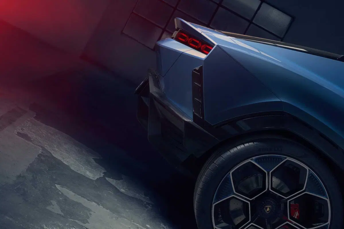Lamborghini Lanzador concept: prima elettrica del Toro per il 2028 (14)