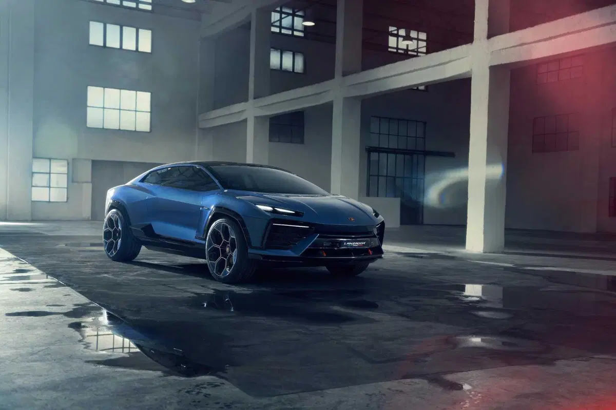 Lamborghini Lanzador concept: prima elettrica del Toro per il 2028 (27)