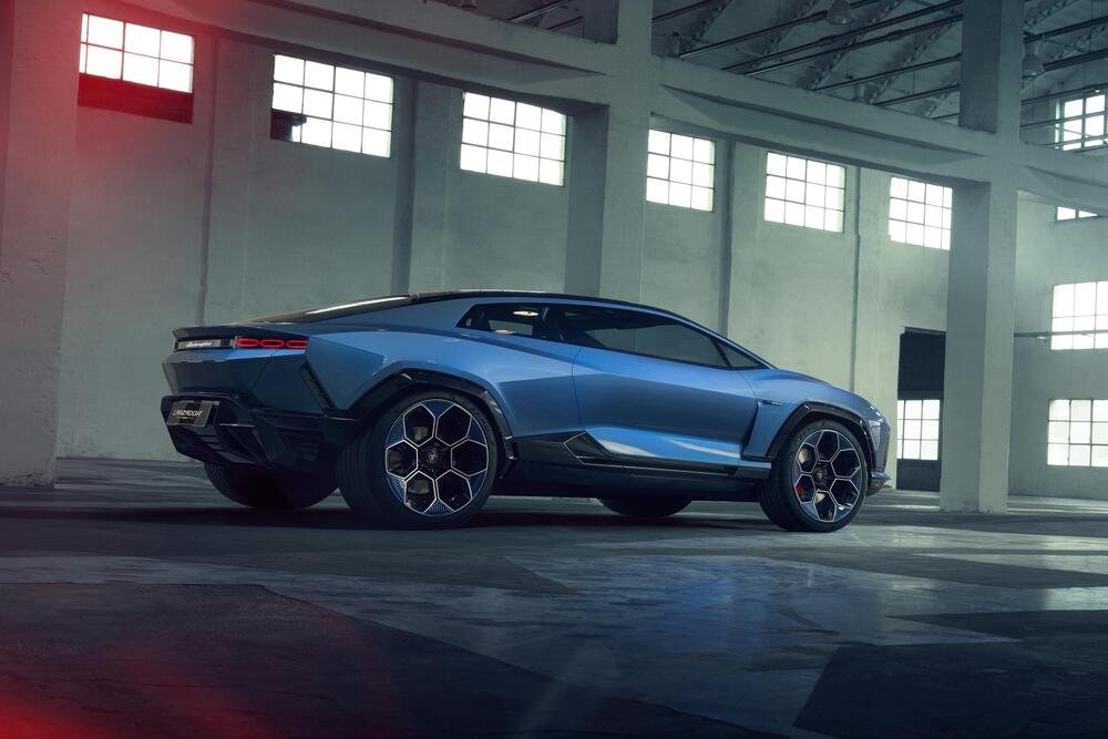 Lamborghini Lanzador concept: i muscoli