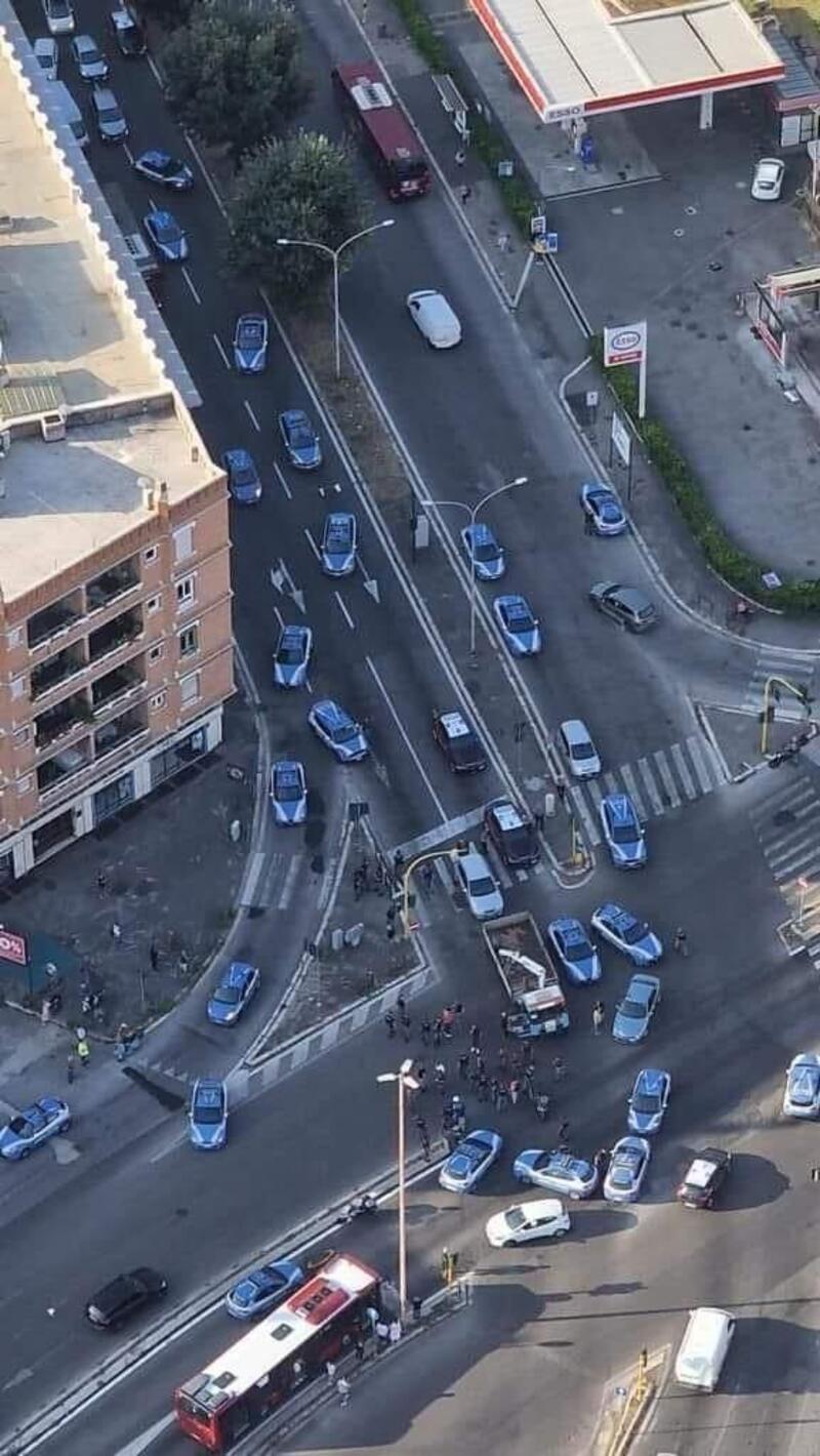 Auto della Polizia all&#039;inseguimento