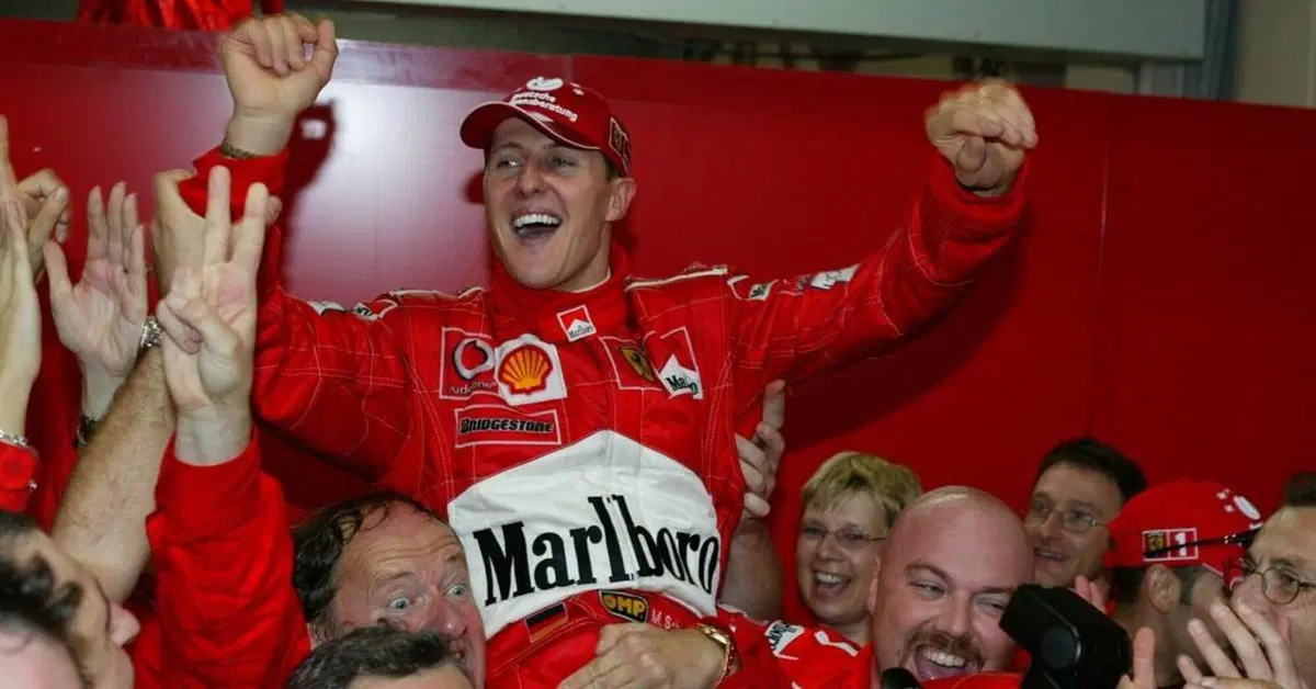 I memorabilia di Michael Schumacher all'asta: si parte da 10 dollari