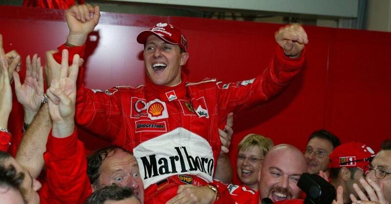 I memorabilia di Michael Schumacher all&#039;asta: si parte da 10 dollari