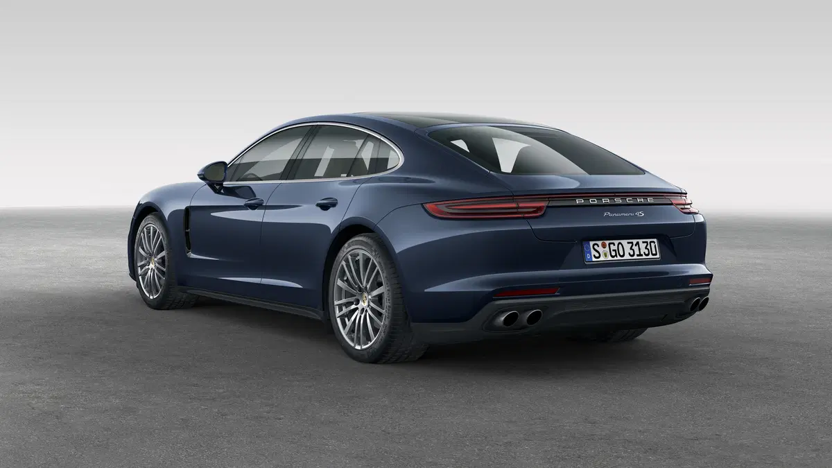Nuova Porsche Panamera: quando la vettura sportiva incontra il lusso (3)