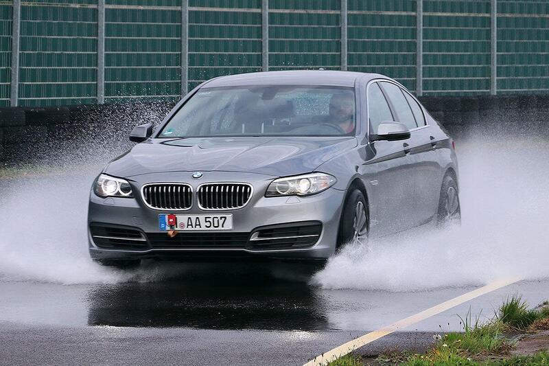 Il test di aquaplaning fatto dai costruttori di gomme