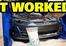 Audi etron allagata, tenta di ripararla immergendola nel riso [VIDEO]