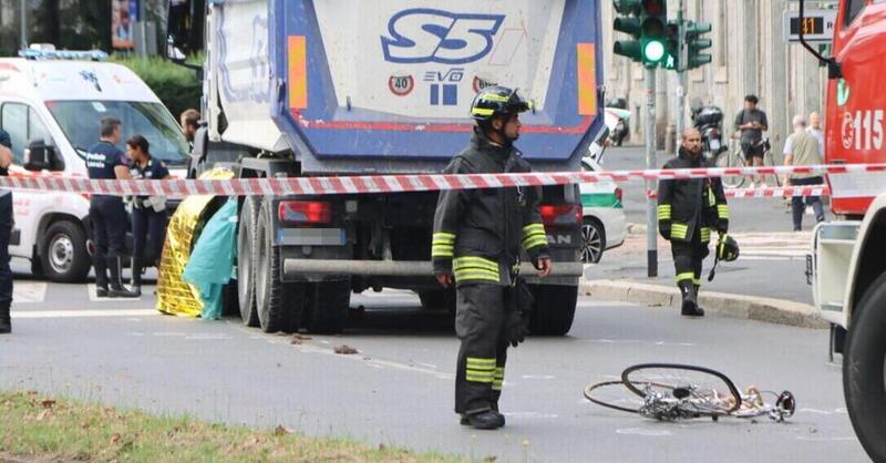 Milano, altro incidente mortale: ciclista investita da un autocarro