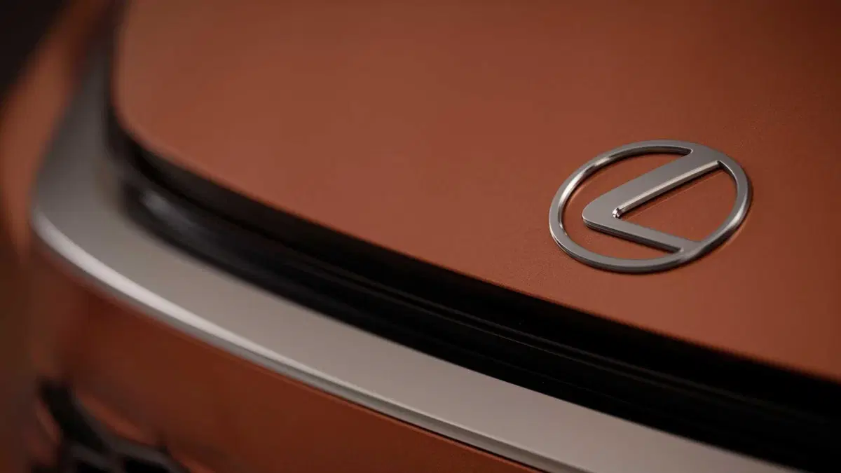 Lexus LBX (14)