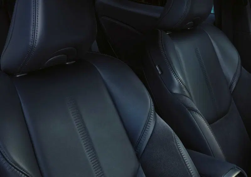 Lexus LBX (9)