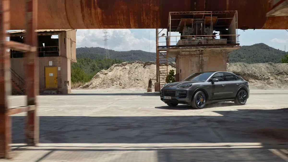 Porsche Cayenne: ora ha 739 Cv ed è il più potente di sempre (6)