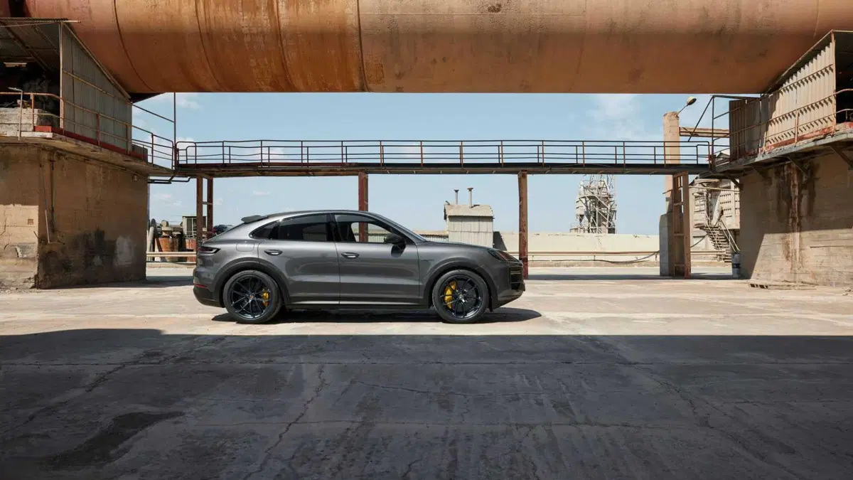 Porsche Cayenne: ora ha 739 Cv ed è il più potente di sempre (8)
