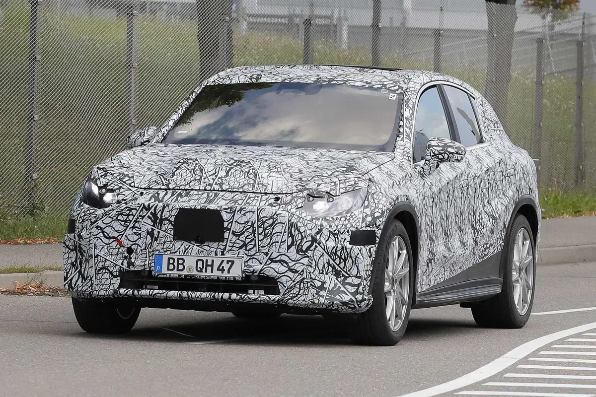 Mercedes EQC, la seconda generazione avrà 1.000 km di autonomia [Foto Spia] (3)
