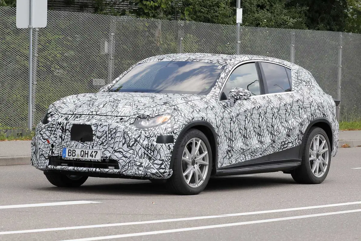 Mercedes EQC, la seconda generazione avrà 1.000 km di autonomia [Foto Spia] (4)