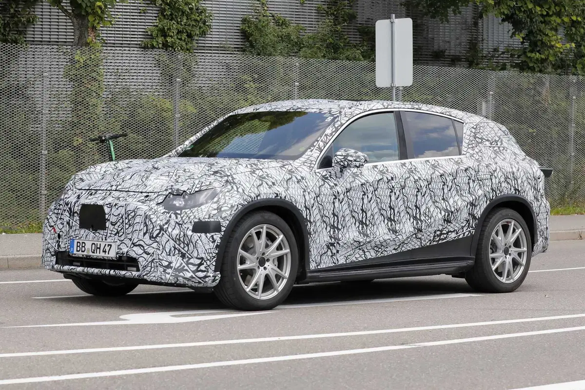 Mercedes EQC, la seconda generazione avrà 1.000 km di autonomia [Foto Spia] (5)
