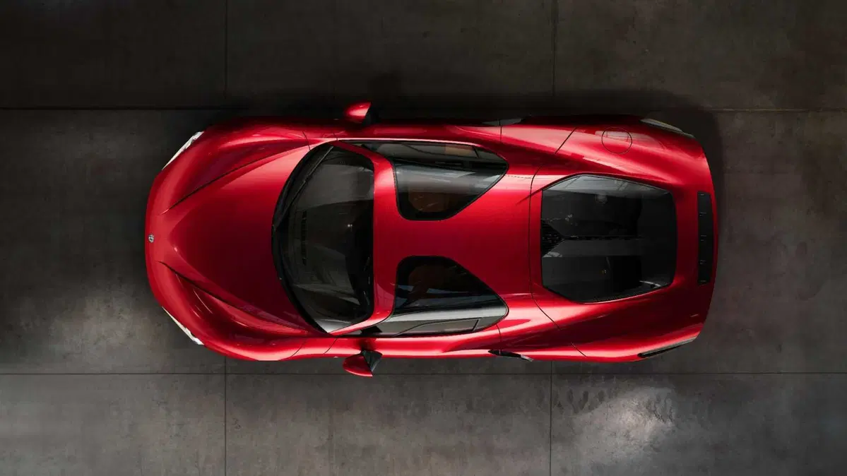 Alfa Romeo 33 Stradale: un fisico bestiale e il coraggio di sognare (9)