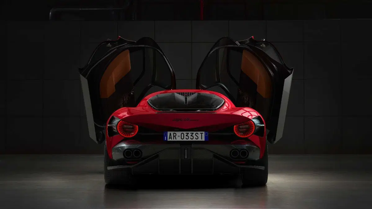 Alfa Romeo 33 Stradale: un fisico bestiale e il coraggio di sognare (25)