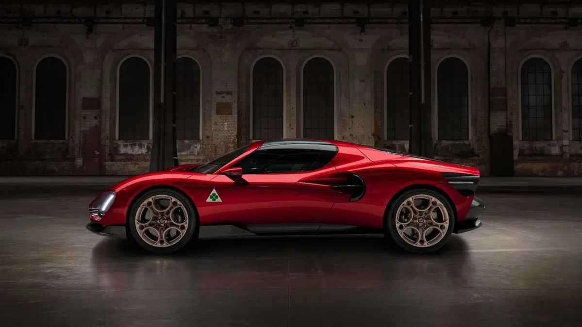 Alfa Romeo 33 Stradale: un fisico bestiale e il coraggio di sognare (29)
