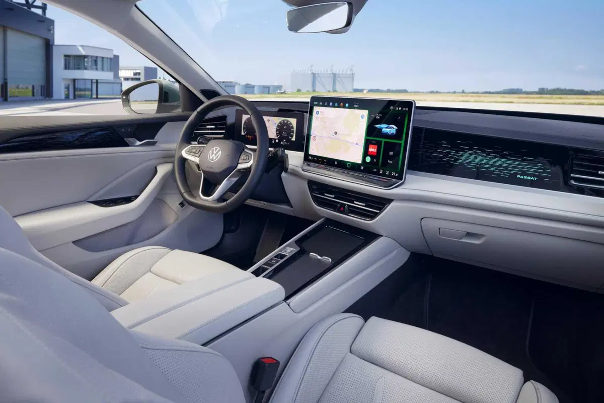 Nuova Volkswagen Passat 2024: sarà l'ultima generazione [VIDEO] (6)