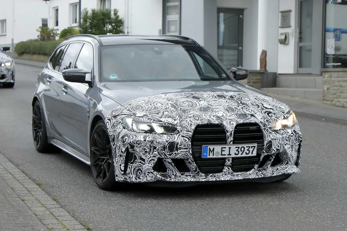 BMW M3 2024, ecco il nuovo facelift [Foto Spia] (2)