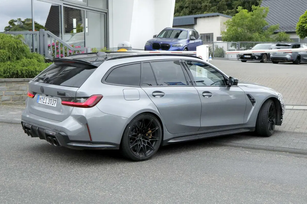 BMW M3 2024, ecco il nuovo facelift [Foto Spia] (6)